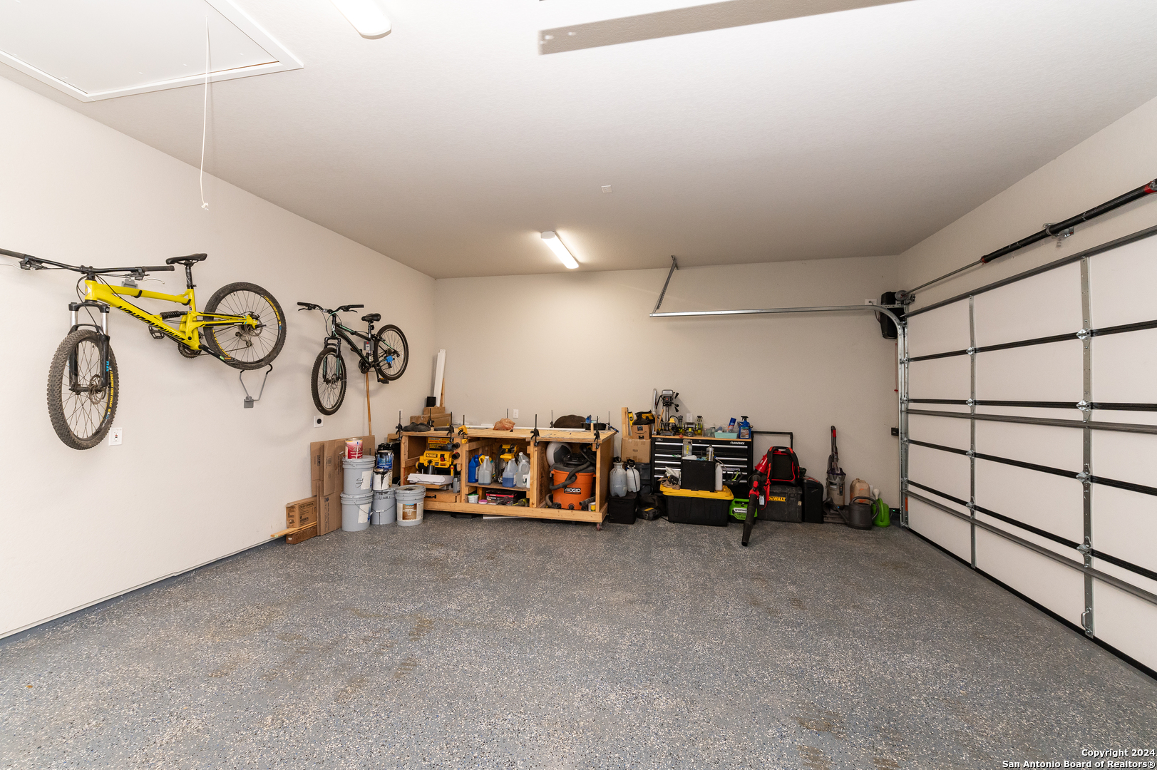 958 MAXIMINO RIDGE RD