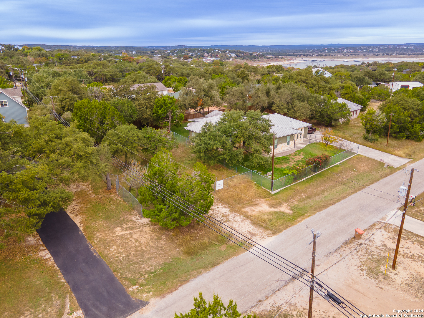 1275 DAWNRIDGE DR