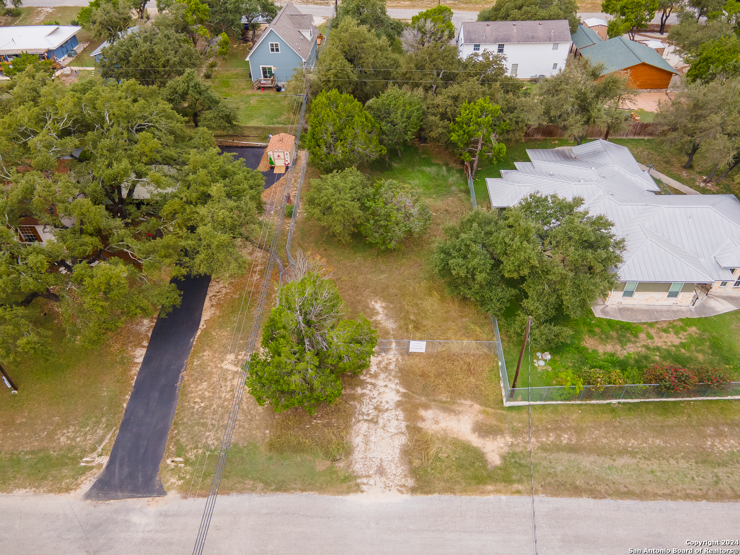 1275 DAWNRIDGE DR