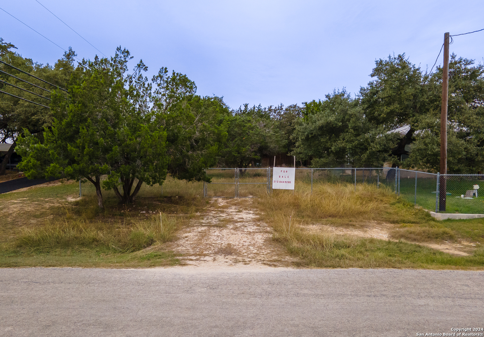 1275 DAWNRIDGE DR