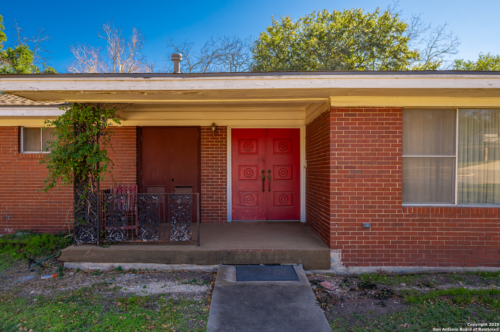 200 GARDENVIEW