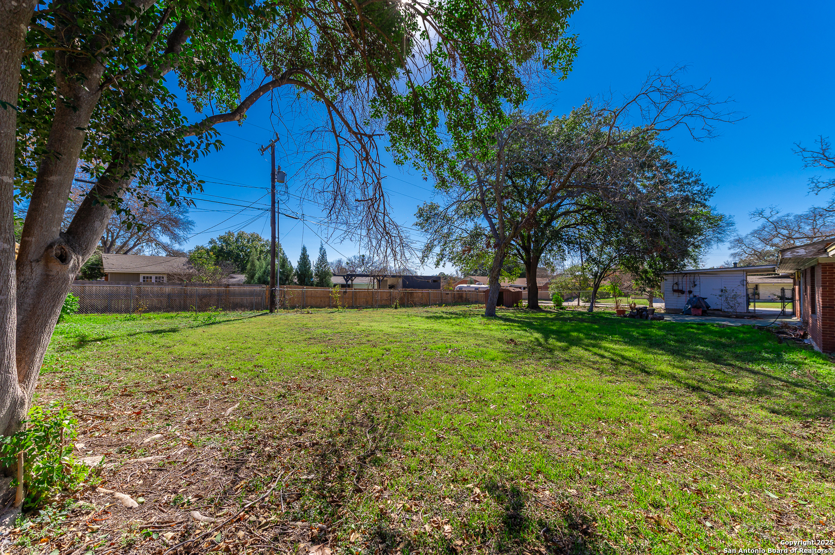 200 GARDENVIEW