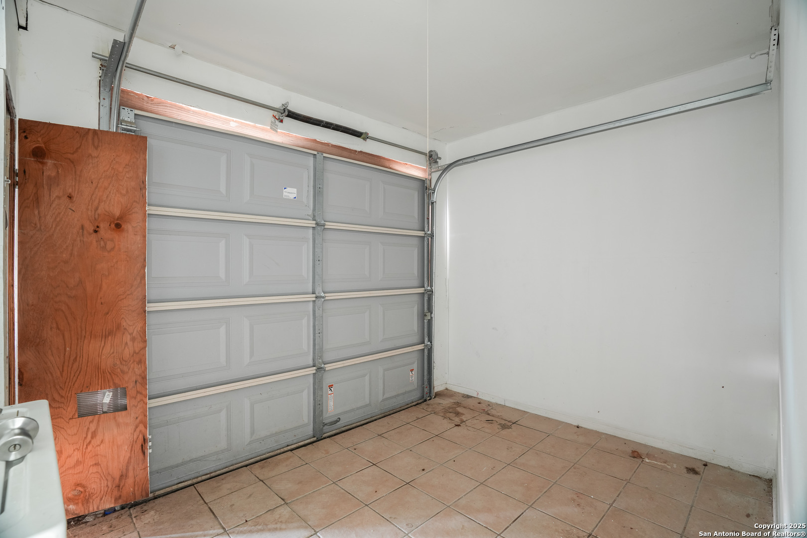 5811 Shadow Way