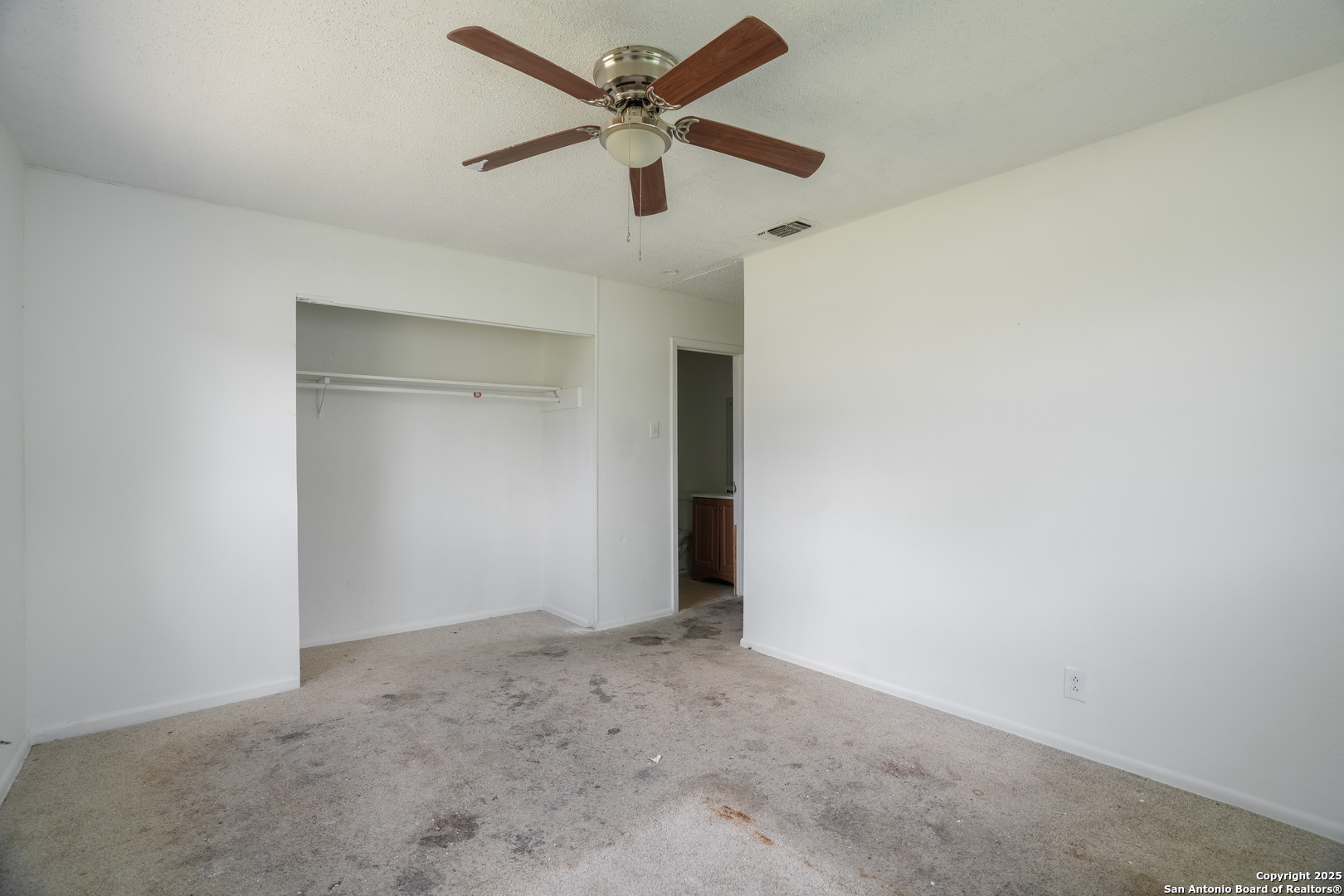 5811 Shadow Way