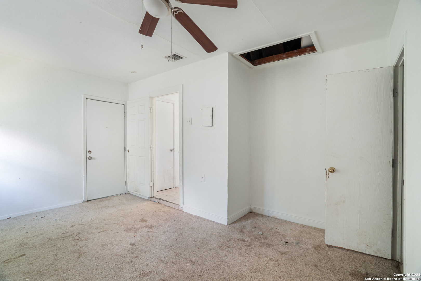 5811 Shadow Way