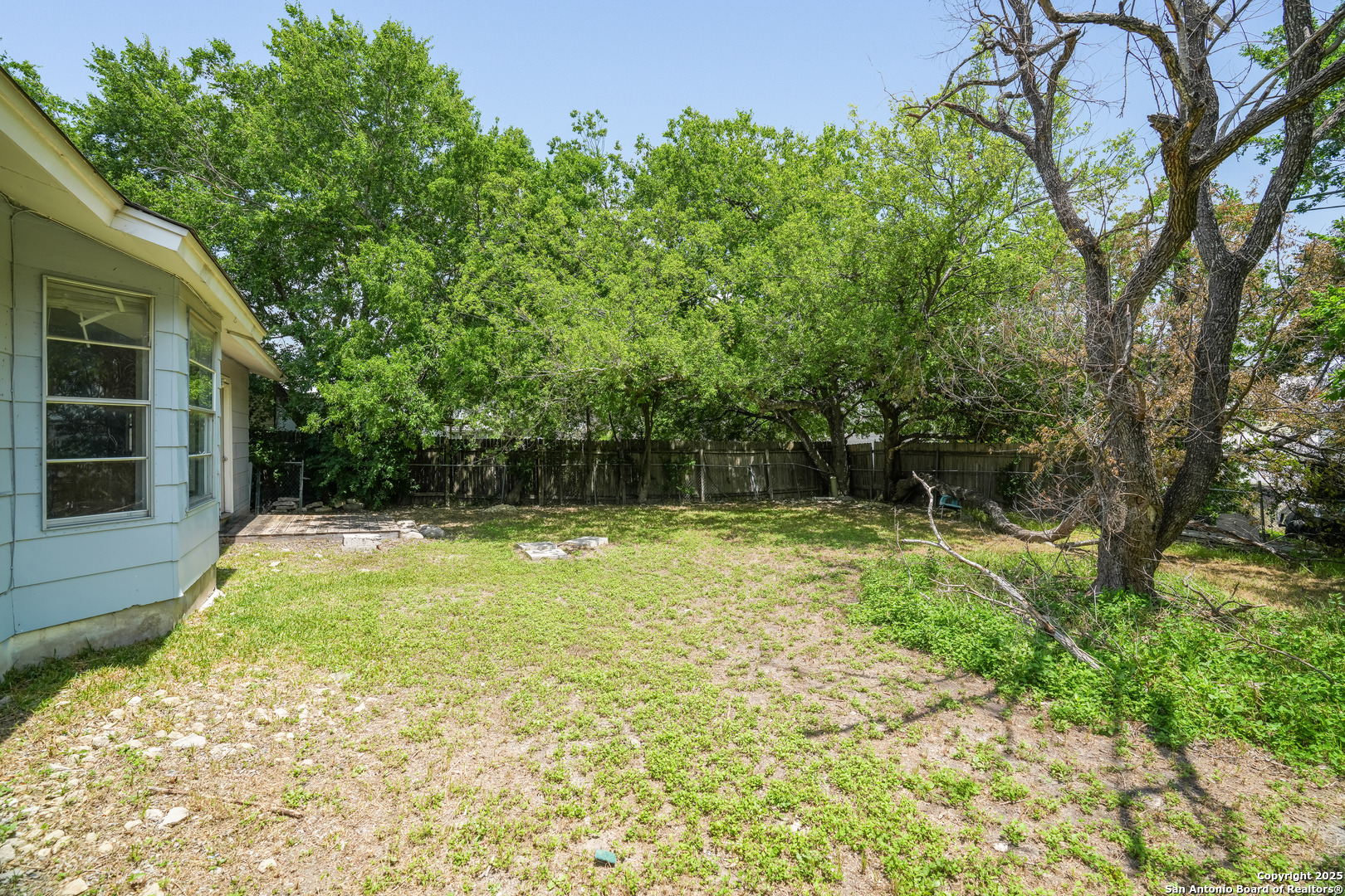 5811 Shadow Way