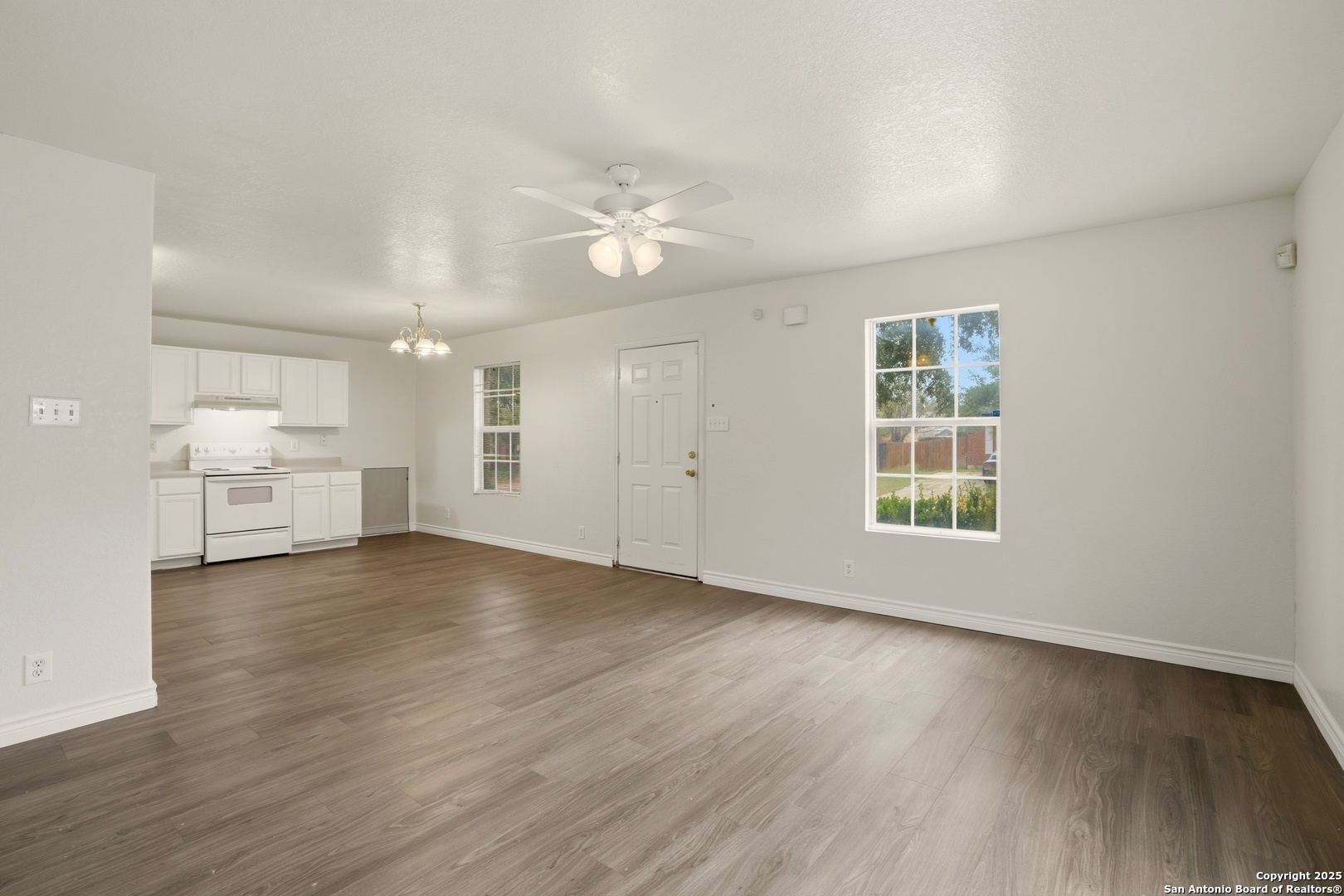 4727 Gavlick Farm