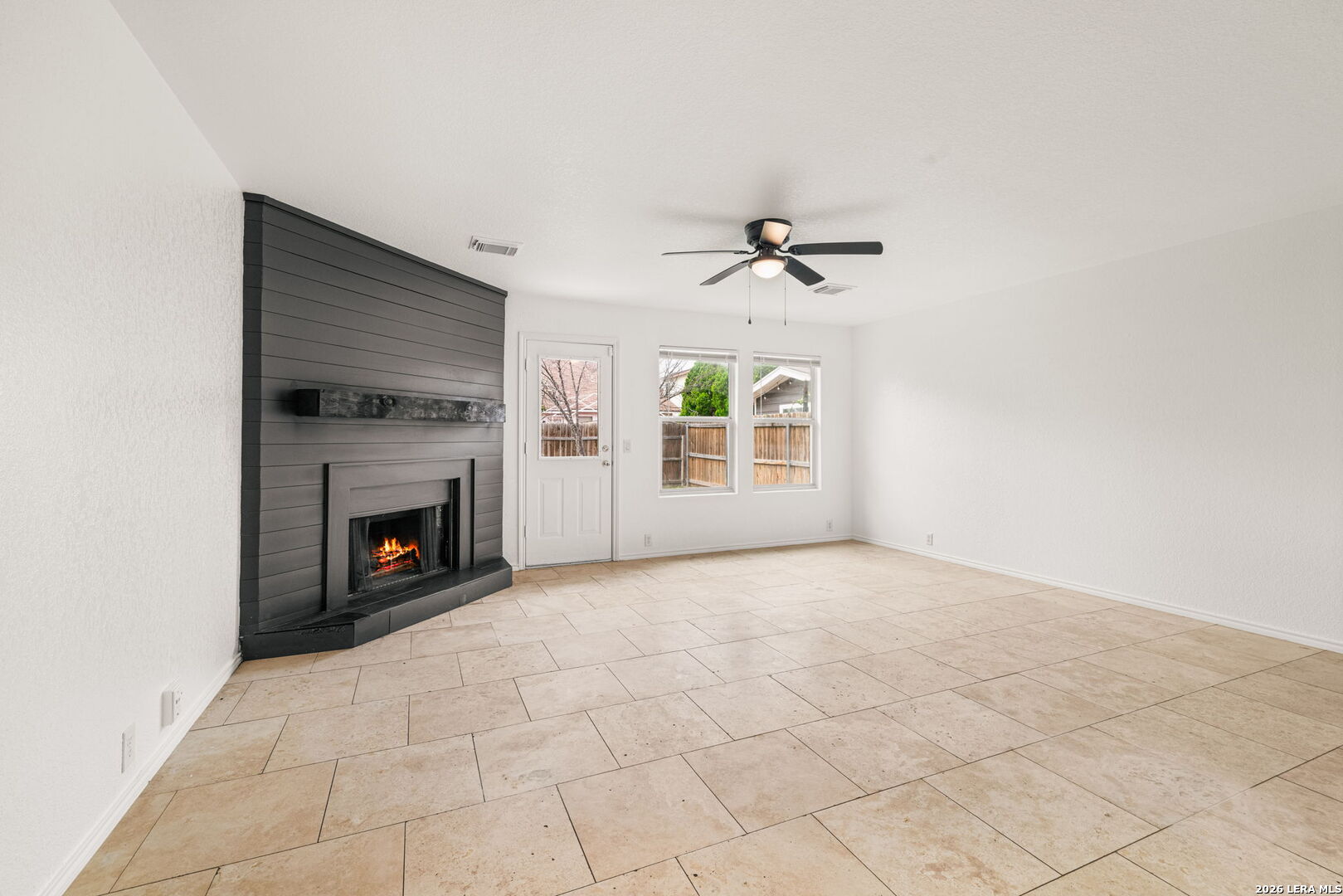 9027 Timber Laurel