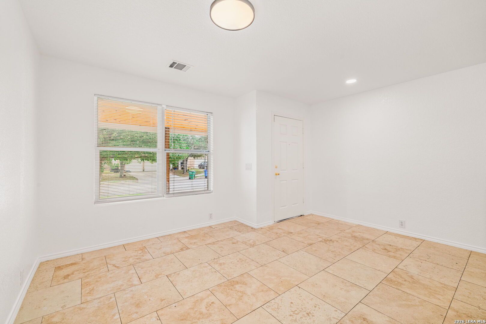 9027 Timber Laurel