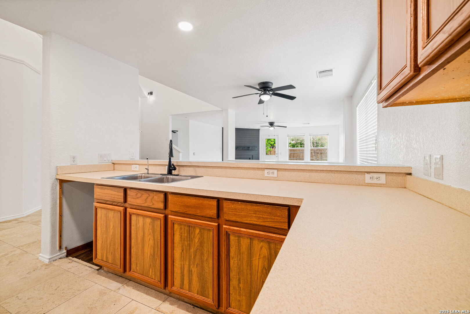 9027 Timber Laurel