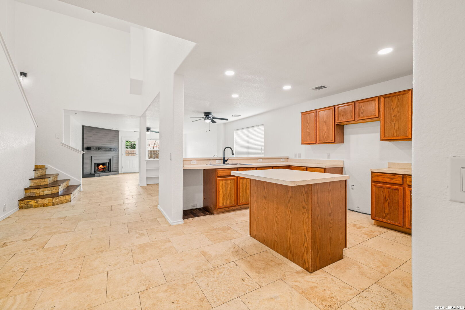 9027 Timber Laurel