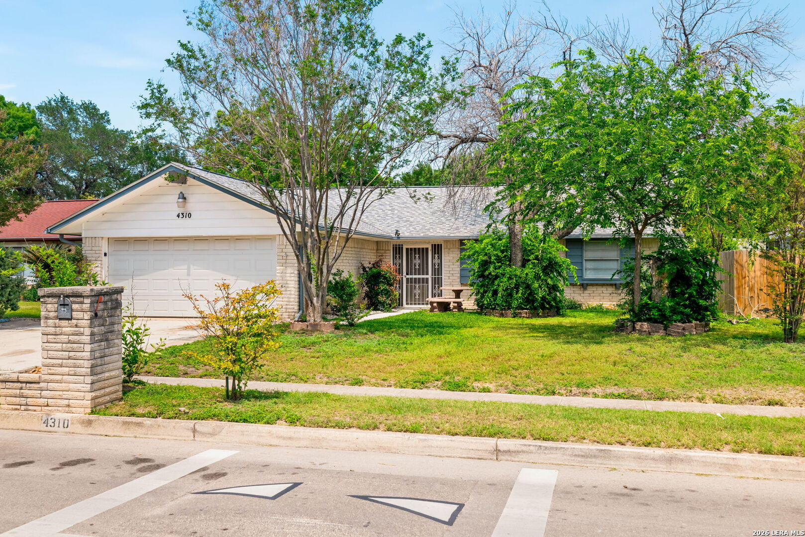 4310 Valleybrook