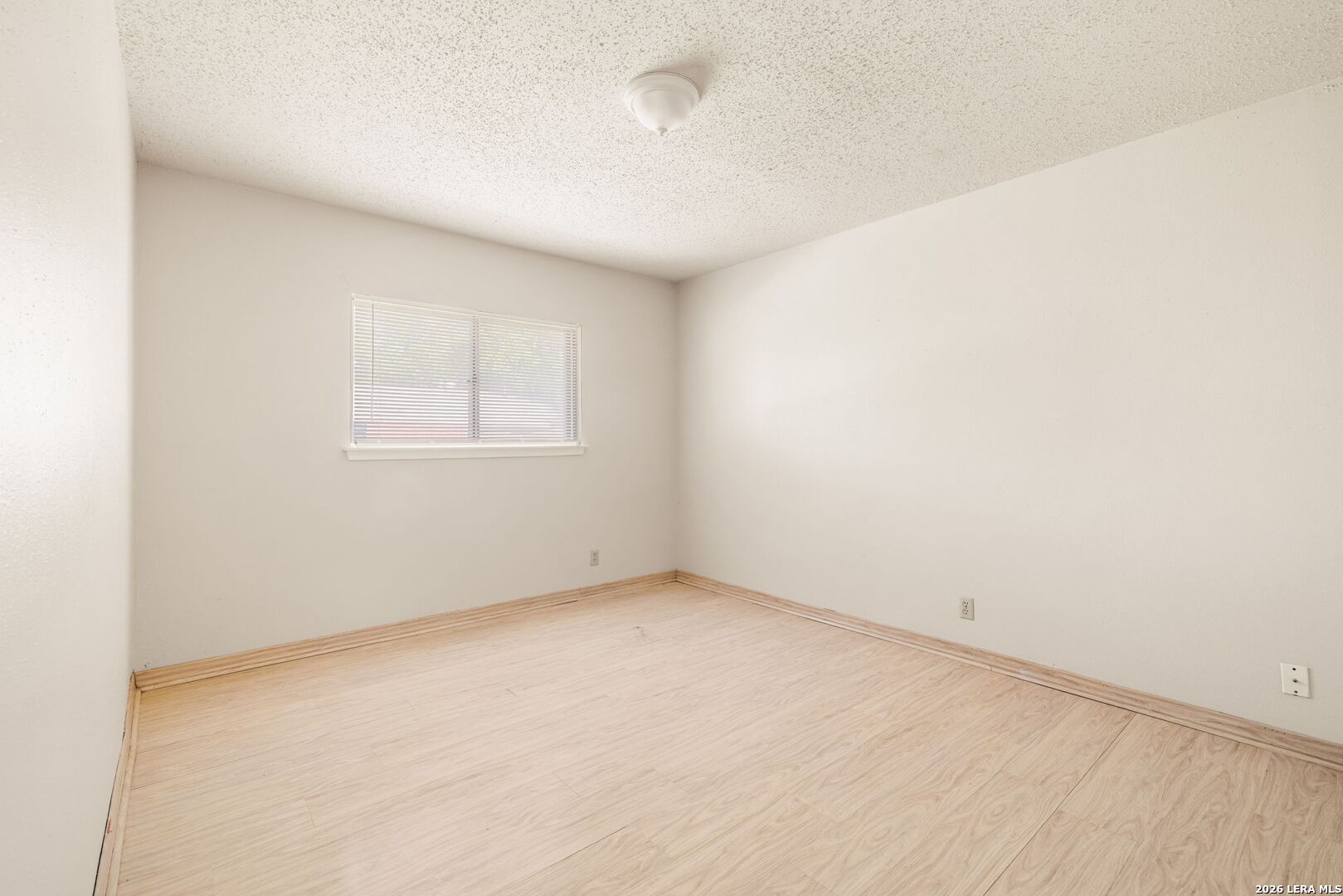 4310 Valleybrook