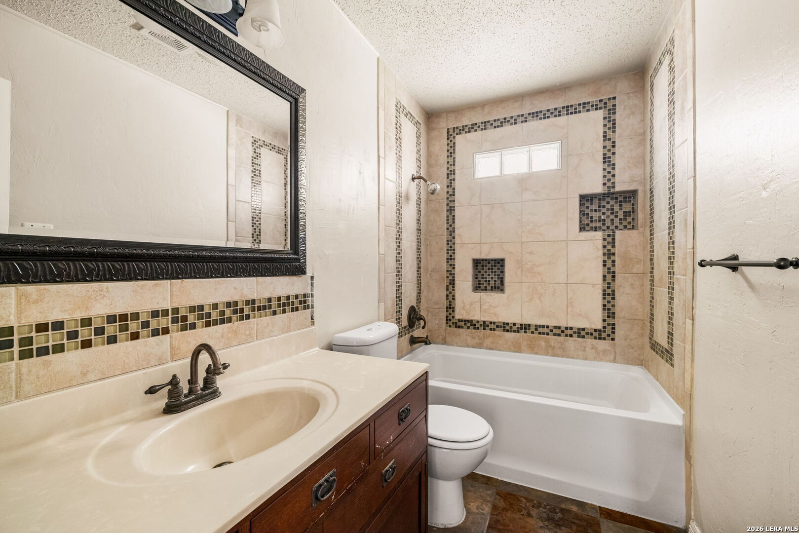 4310 Valleybrook