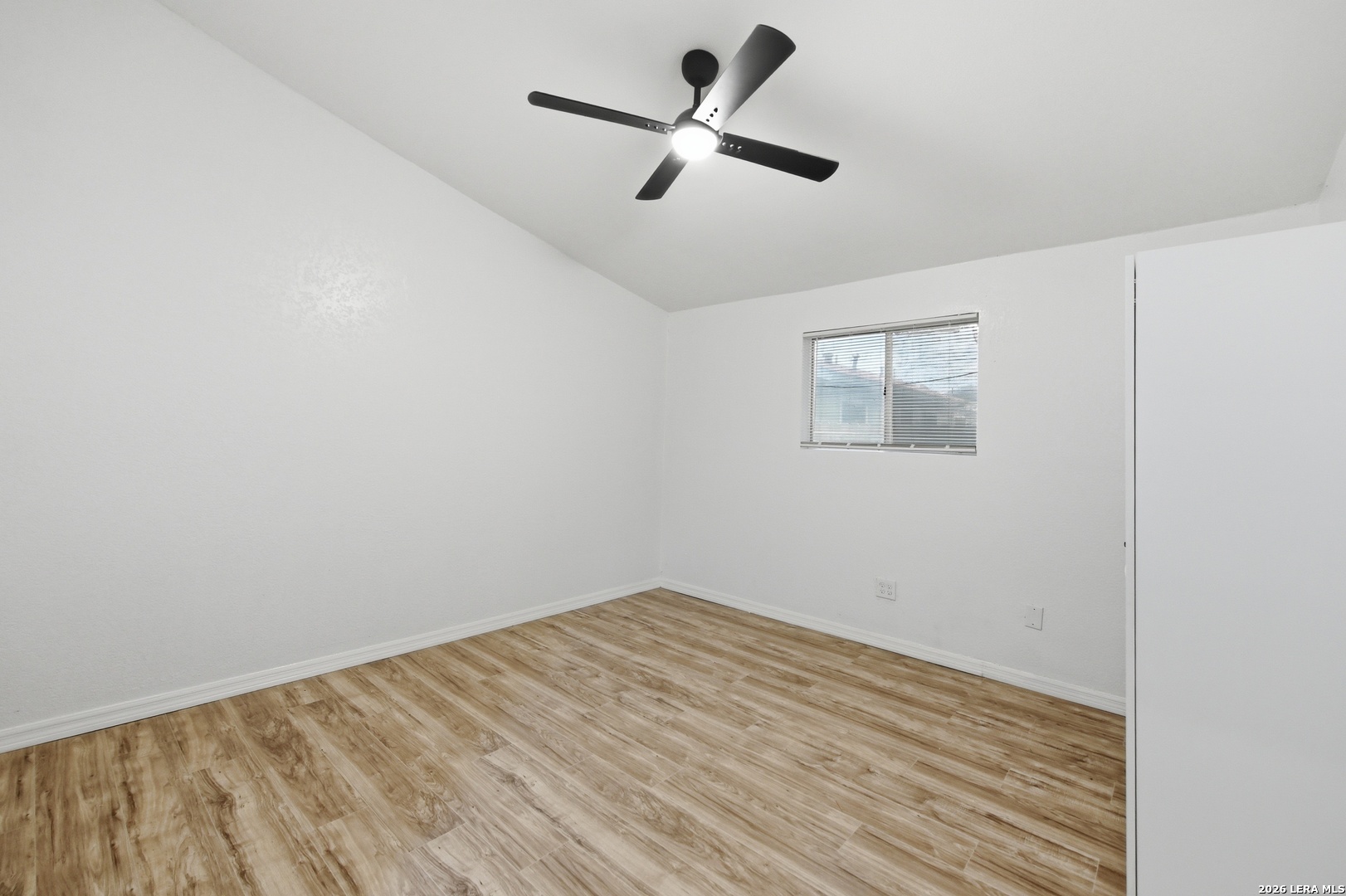 9139 LYTLE AVE
