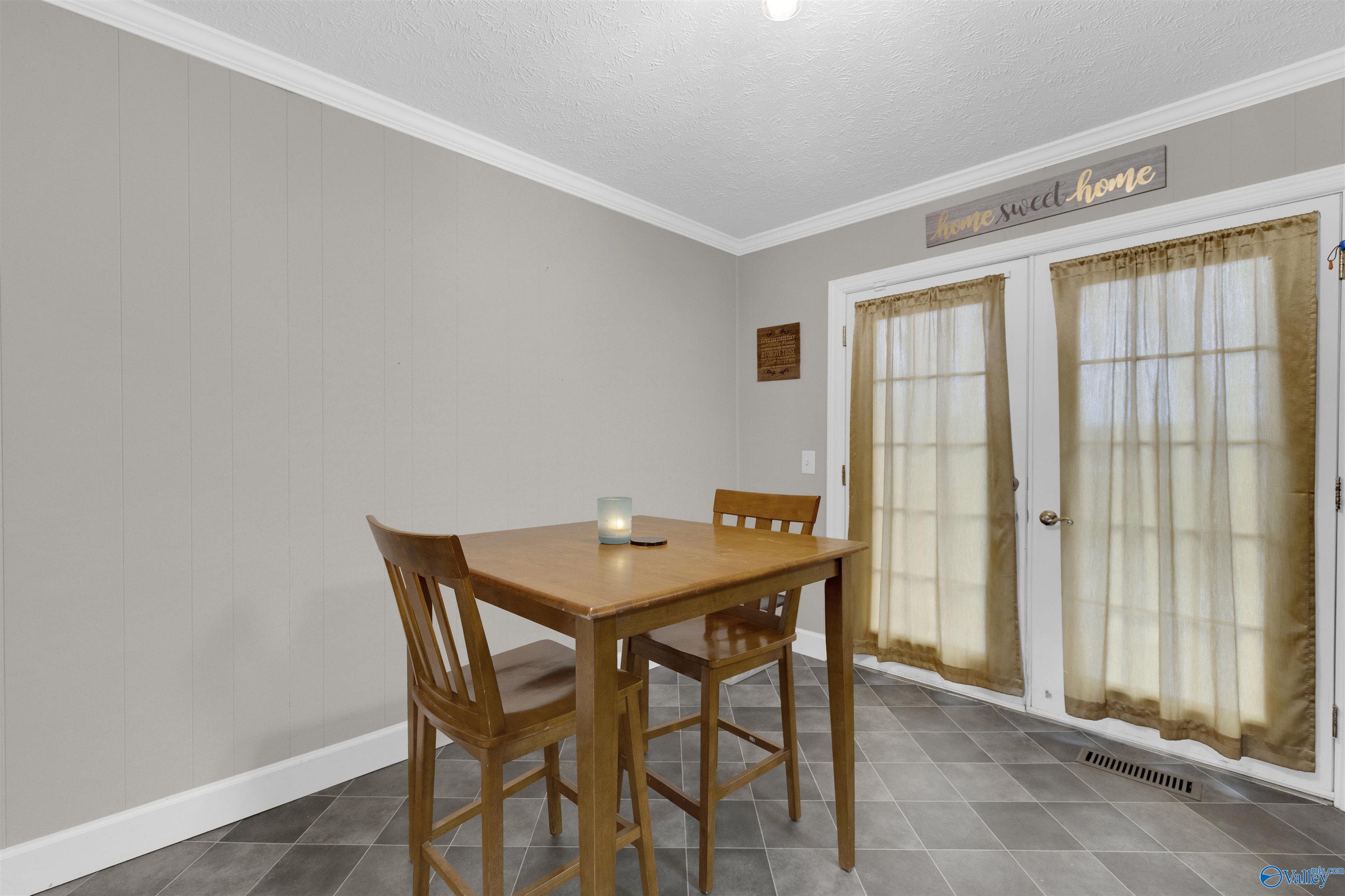 1304 Hammonds Road