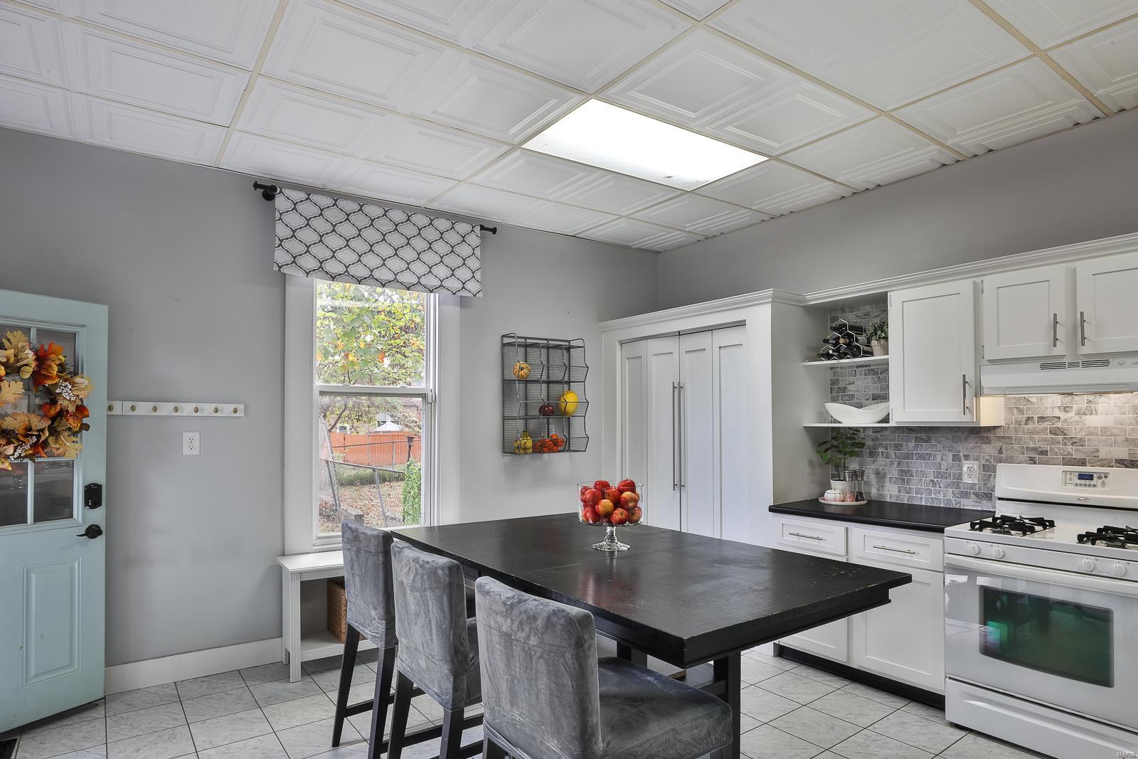 4202 Humphrey Street