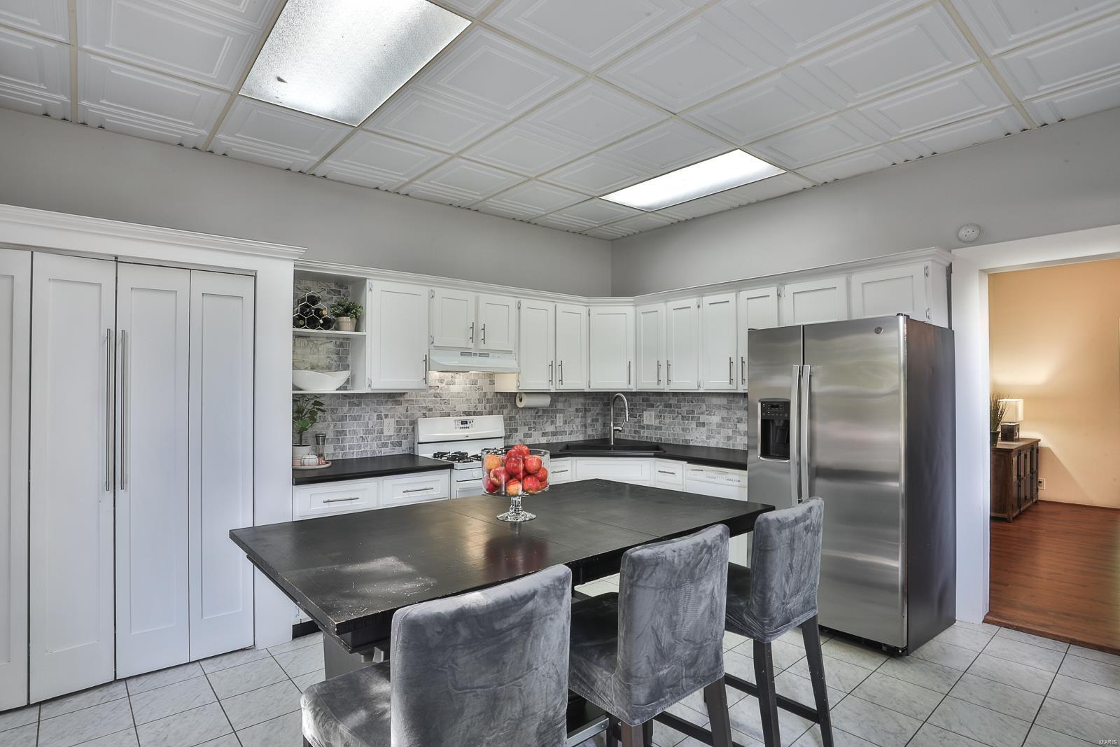 4202 Humphrey Street