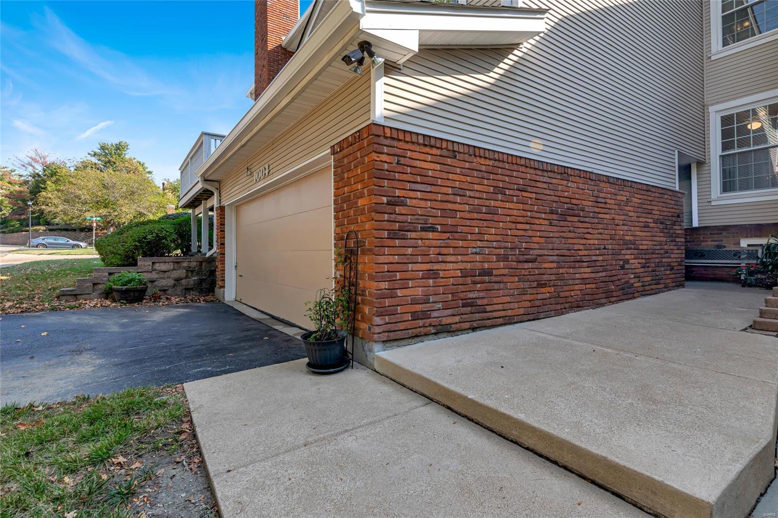 1004 Wilton Royal Drive