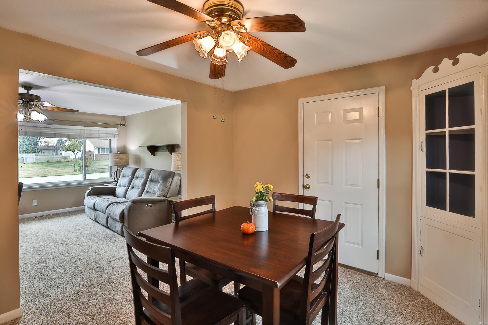 10033 Meadowfield Lane