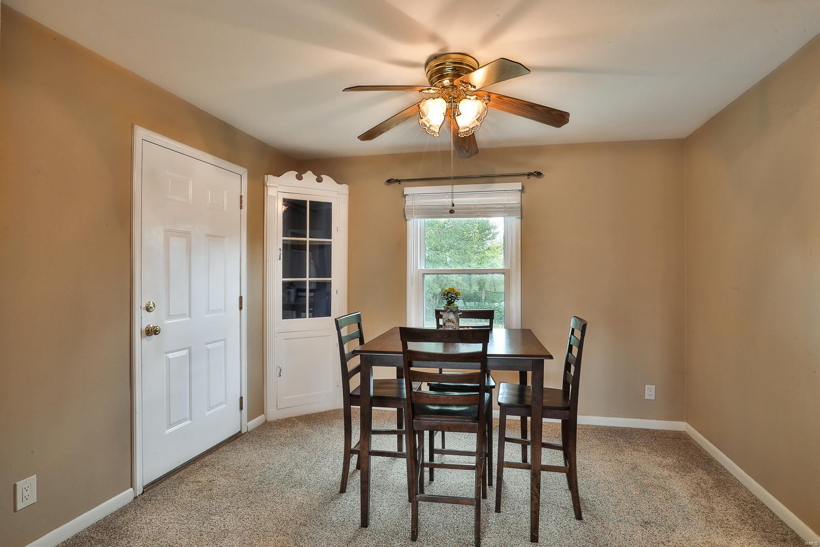 10033 Meadowfield Lane