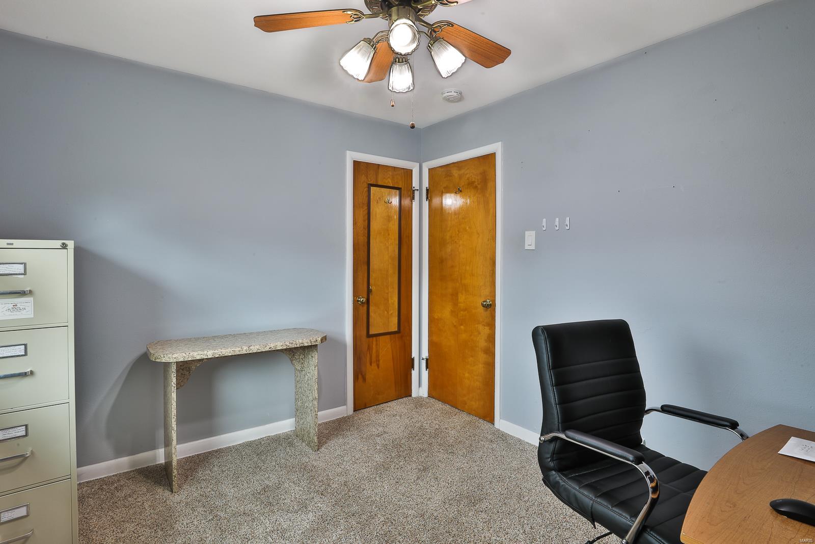 10033 Meadowfield Lane