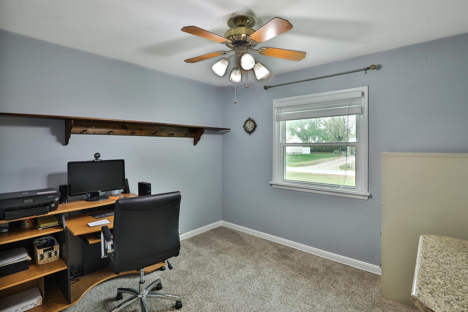 10033 Meadowfield Lane