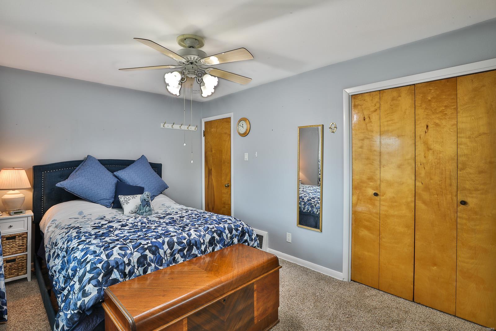 10033 Meadowfield Lane