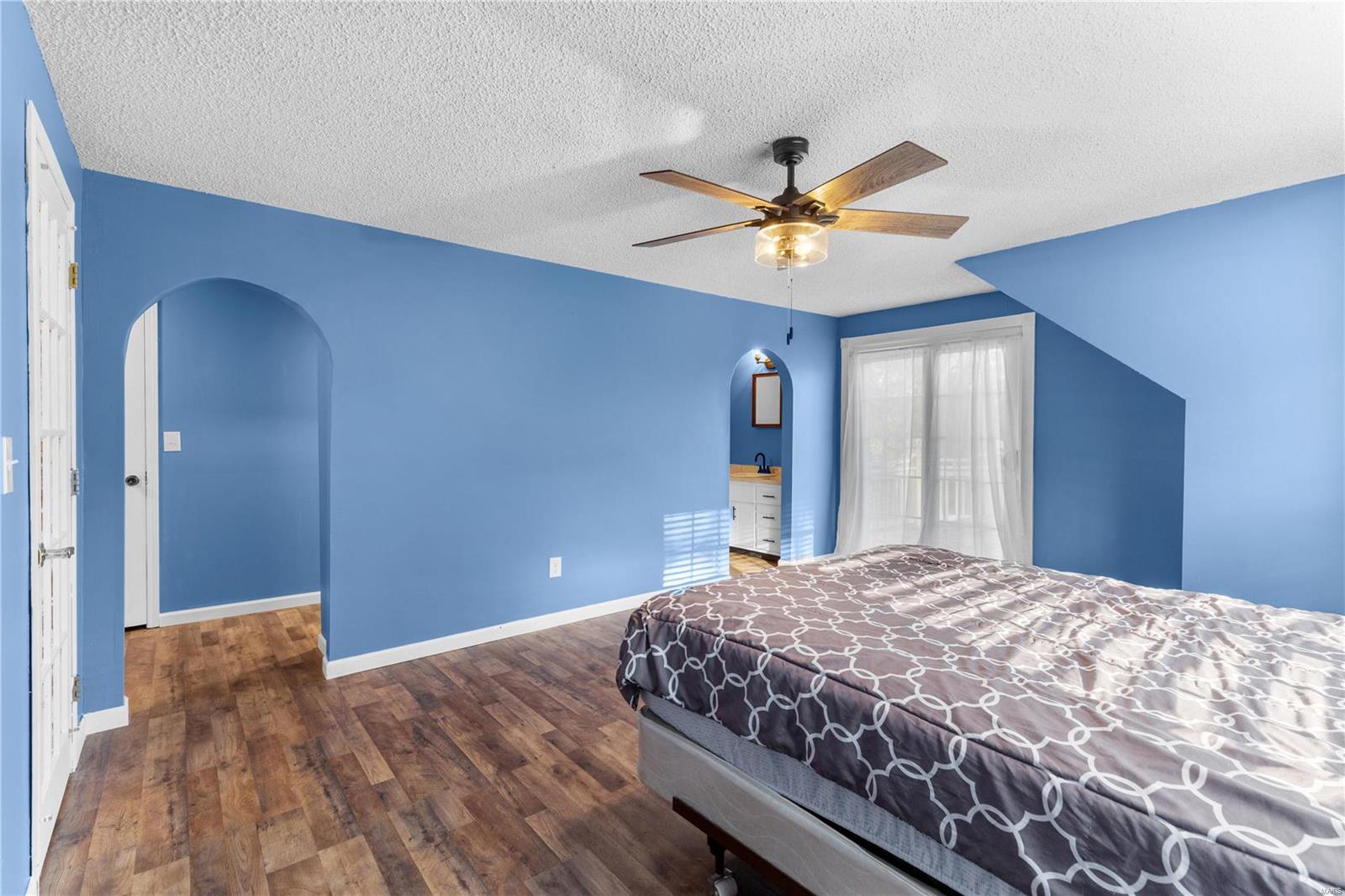 4449 Green Valley Drive