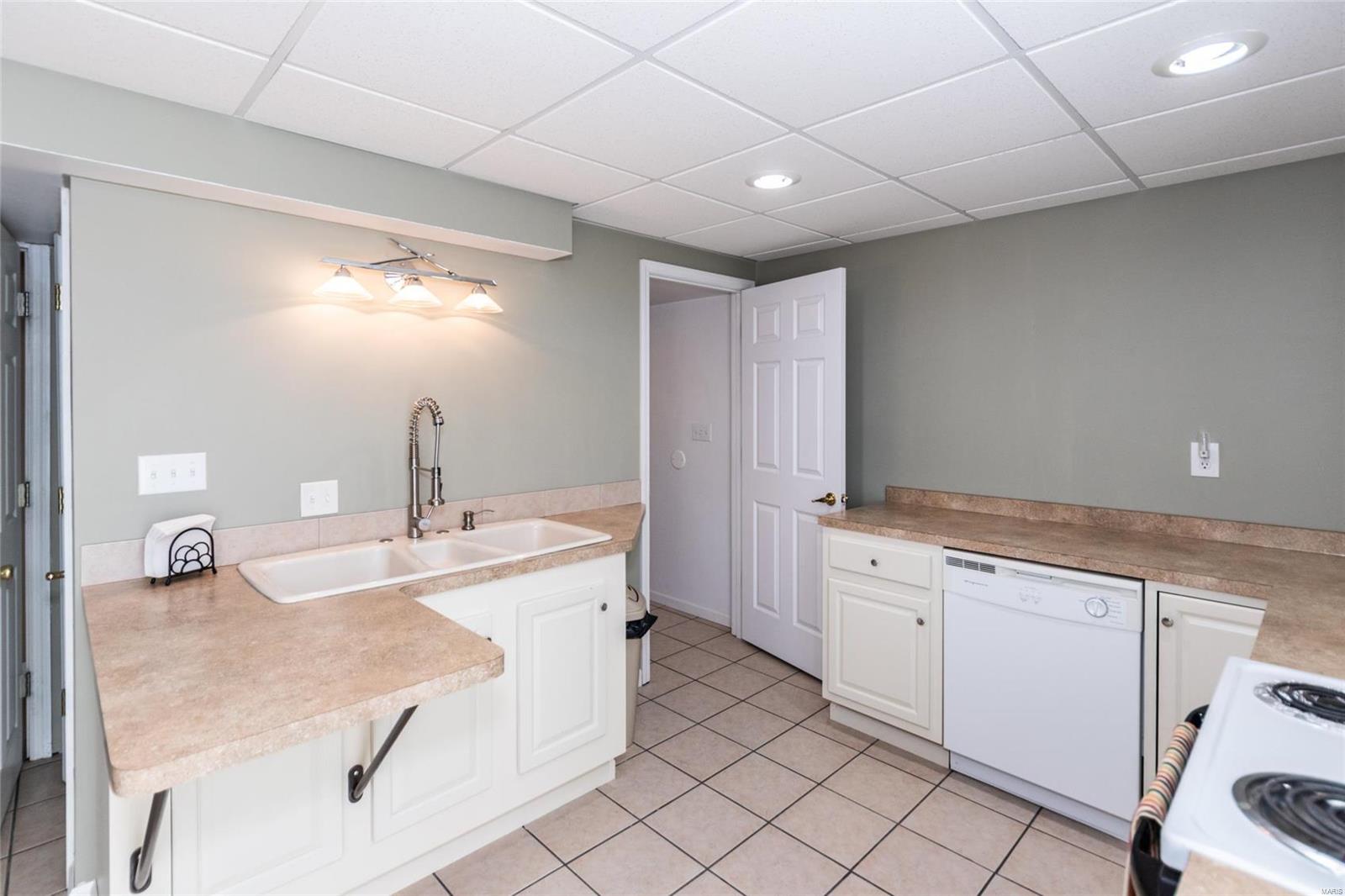 2525 Castle Pines Drive