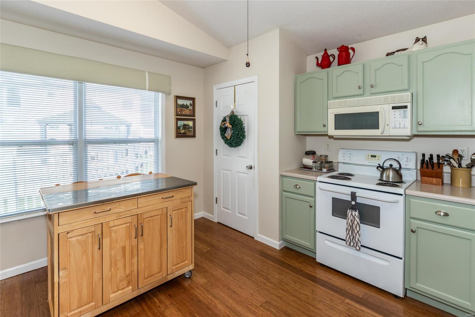 2525 Castle Pines Drive