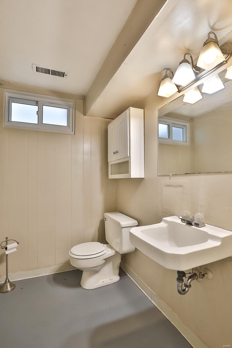 40 Pepper Tree Drive