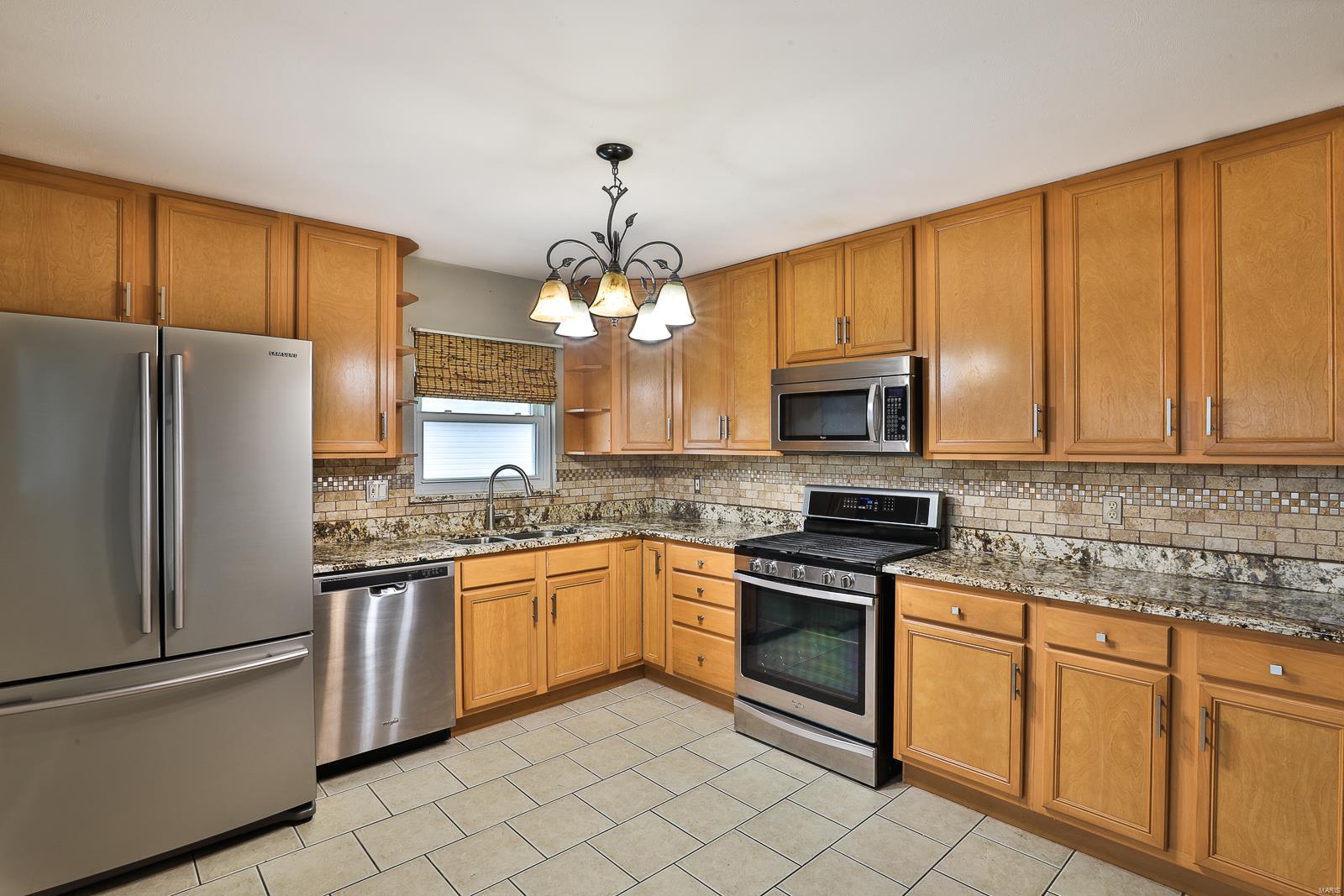 40 Pepper Tree Drive