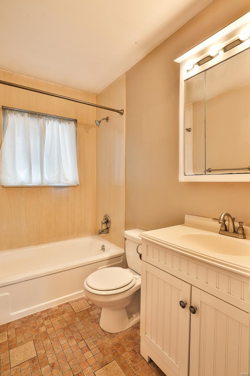 40 Pepper Tree Drive