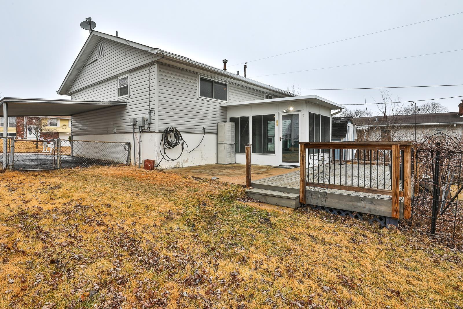 40 Pepper Tree Drive