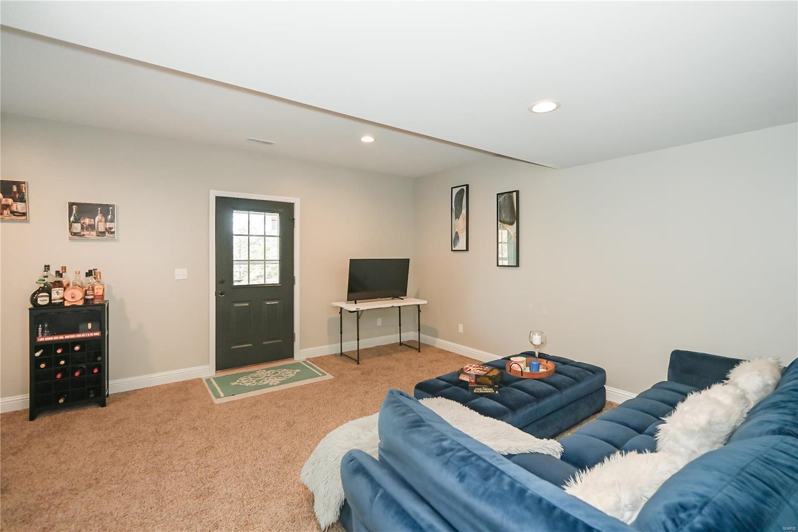 22 Ridgepoint Meadows Court