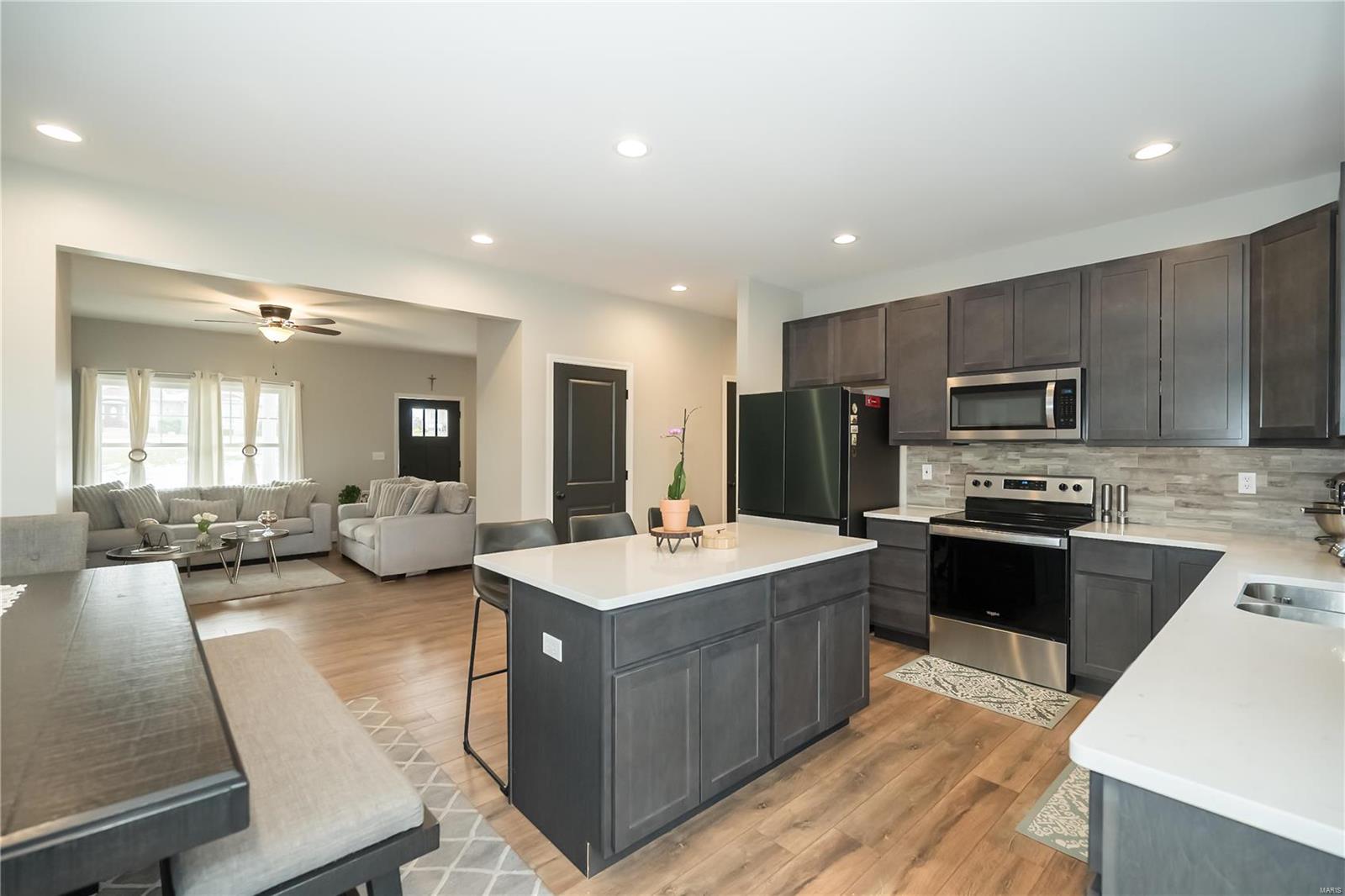 22 Ridgepoint Meadows Court