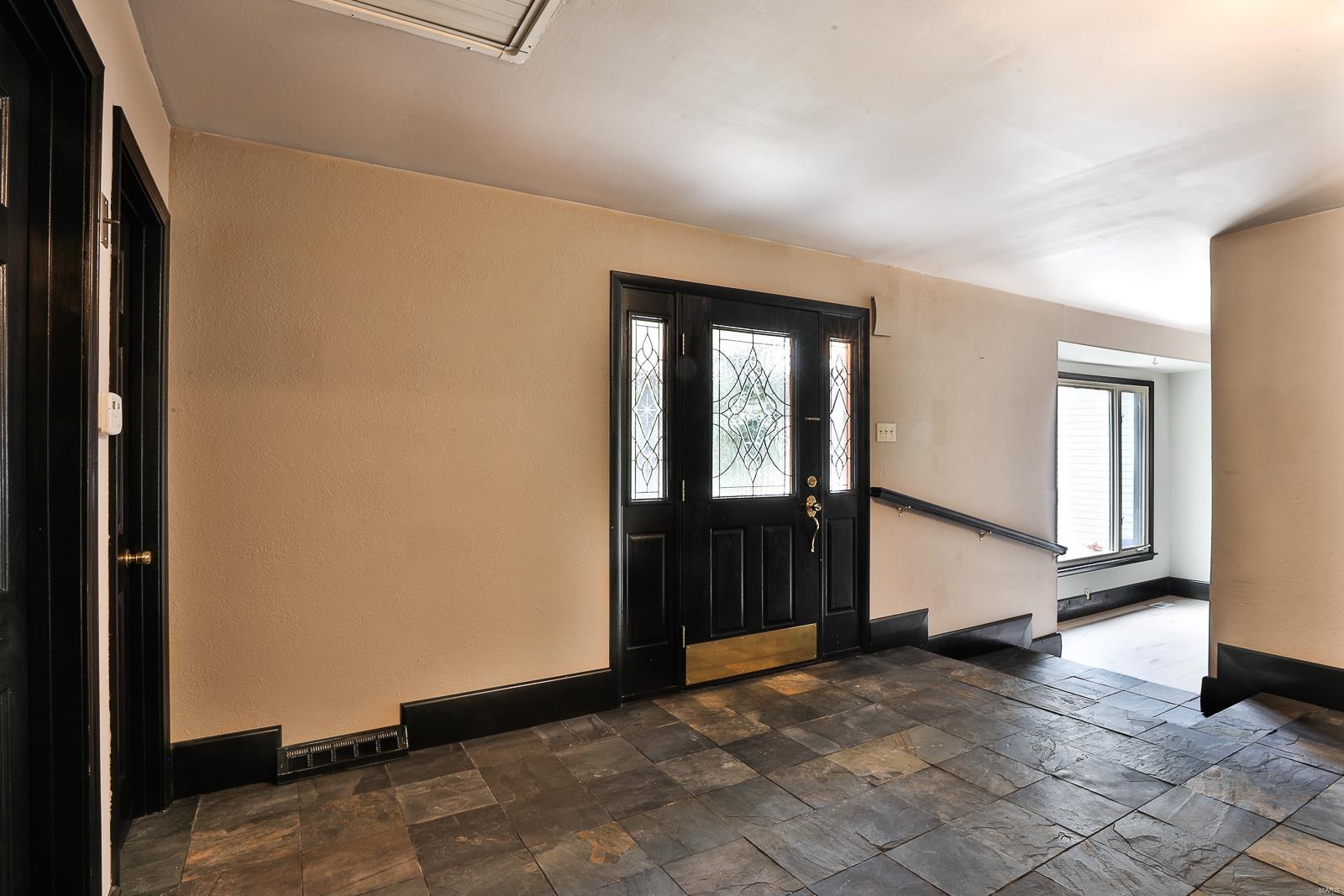 5974 Summerhedge Place