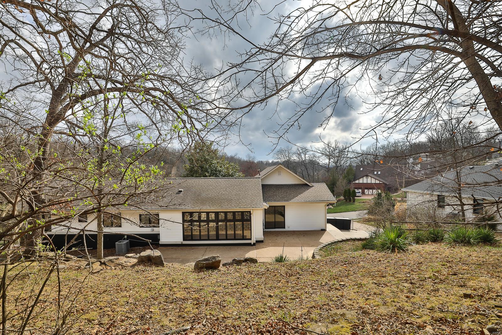 5974 Summerhedge Place