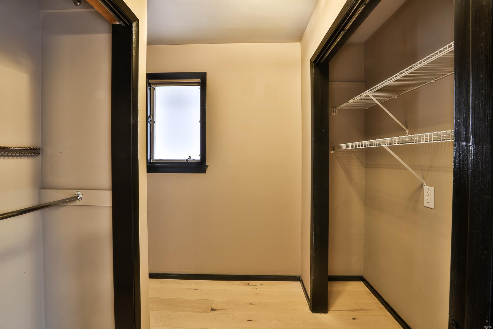 5974 Summerhedge Place