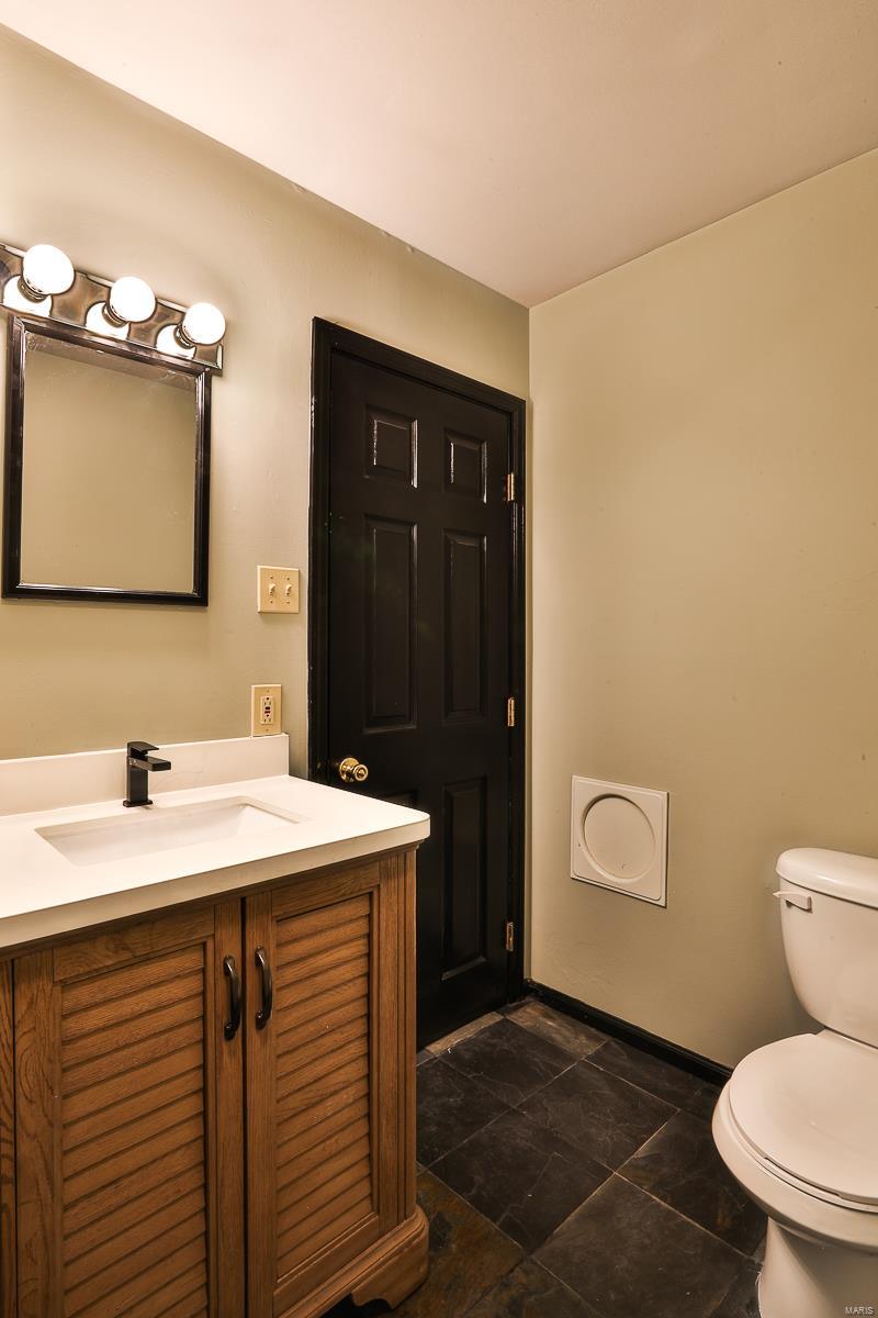 5974 Summerhedge Place