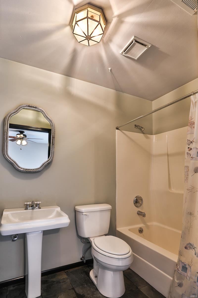 5974 Summerhedge Place