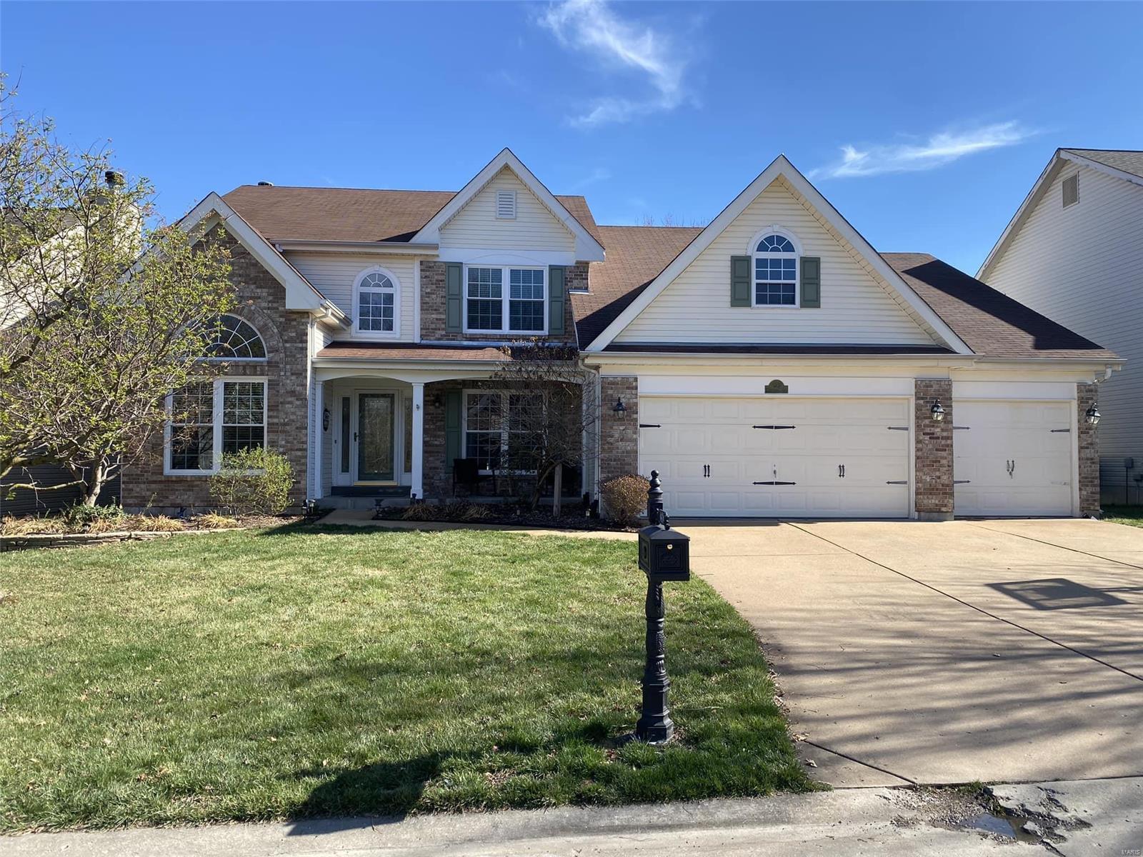 2582 Breakwater Drive