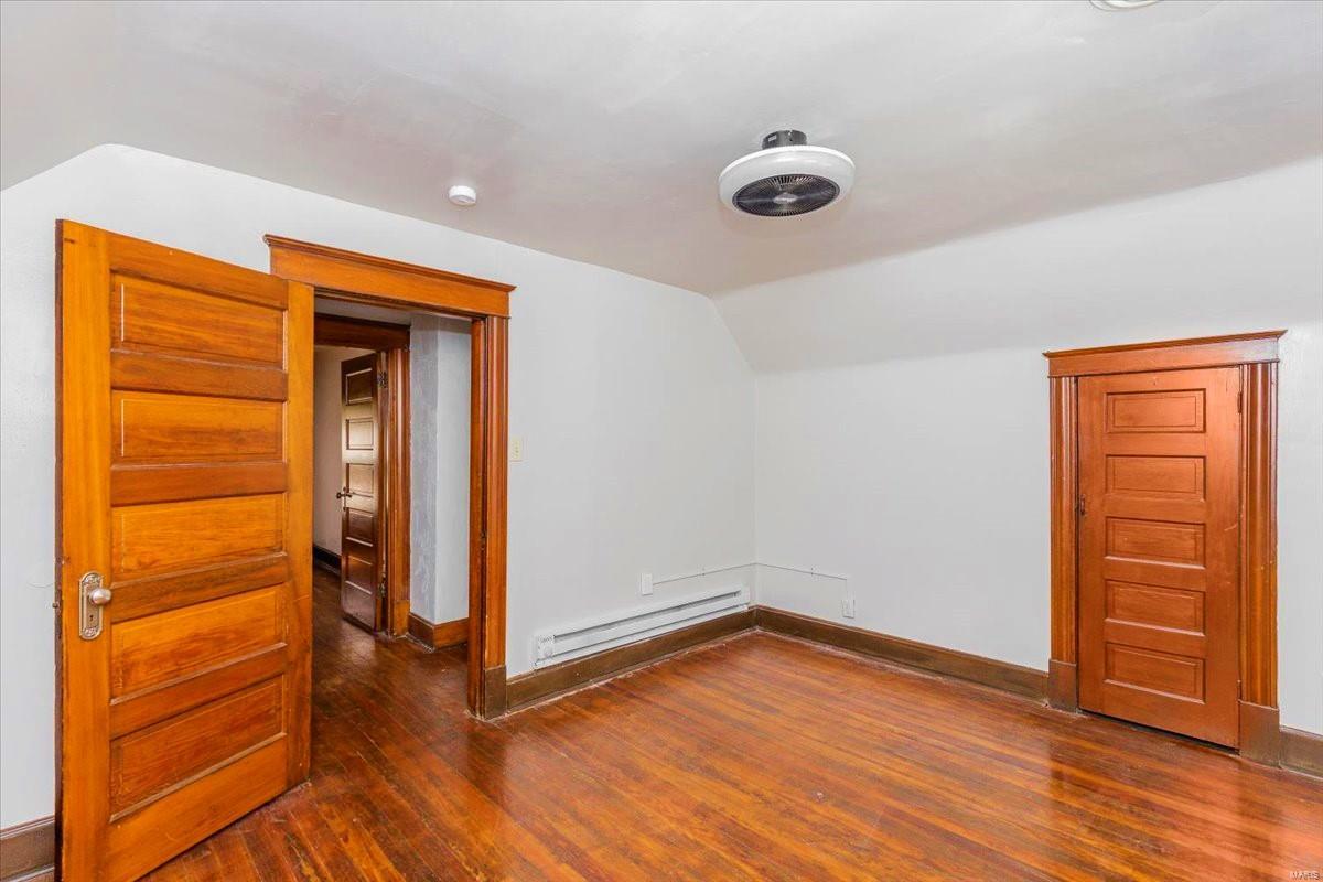 8128 Ellerton Avenue