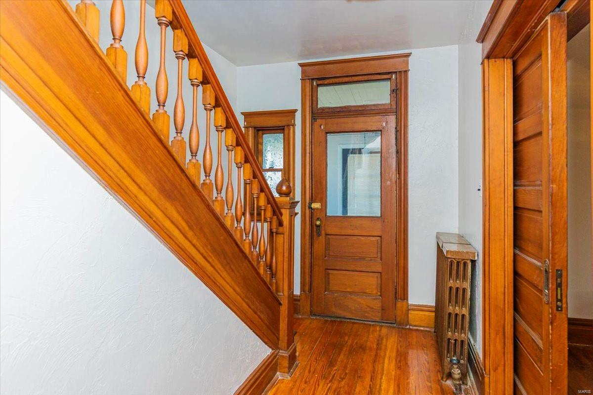 8128 Ellerton Avenue