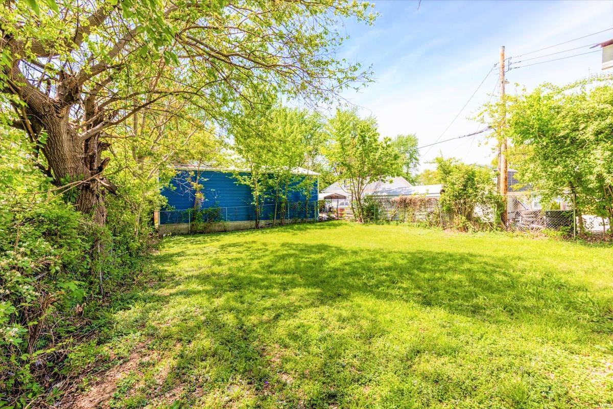 8128 Ellerton Avenue