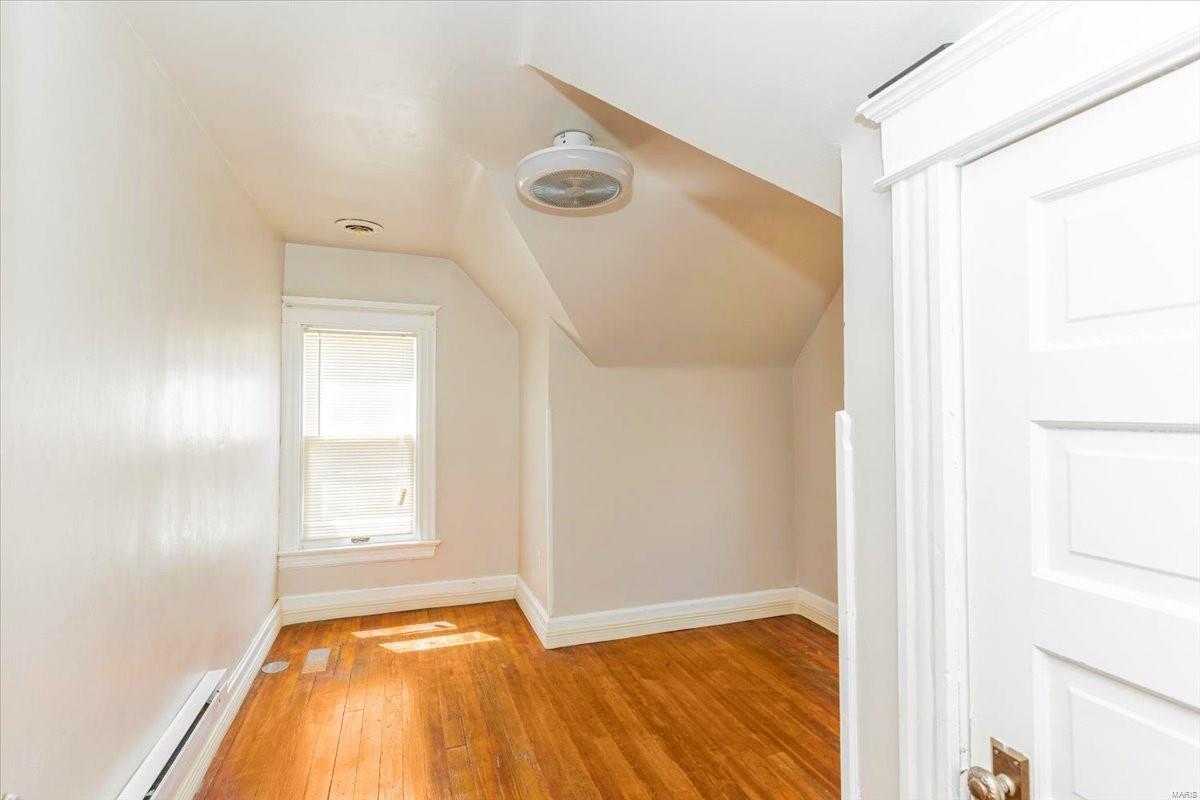 8128 Ellerton Avenue