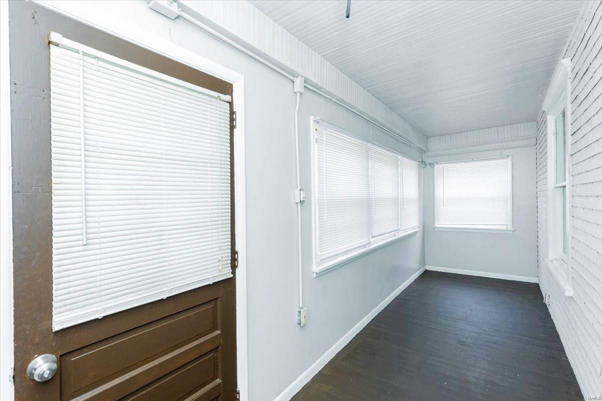 8128 Ellerton Avenue