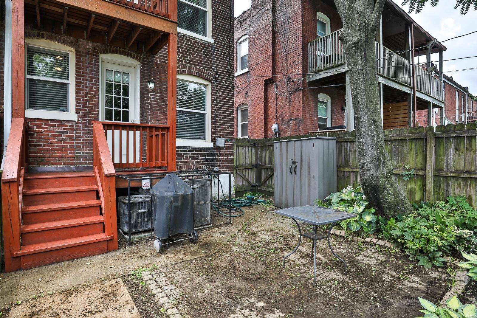 4053 Botanical Avenue