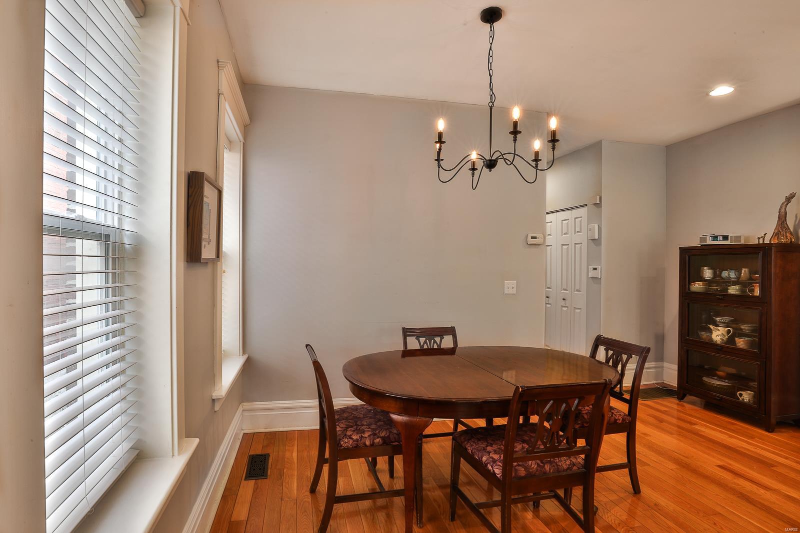 4053 Botanical Avenue